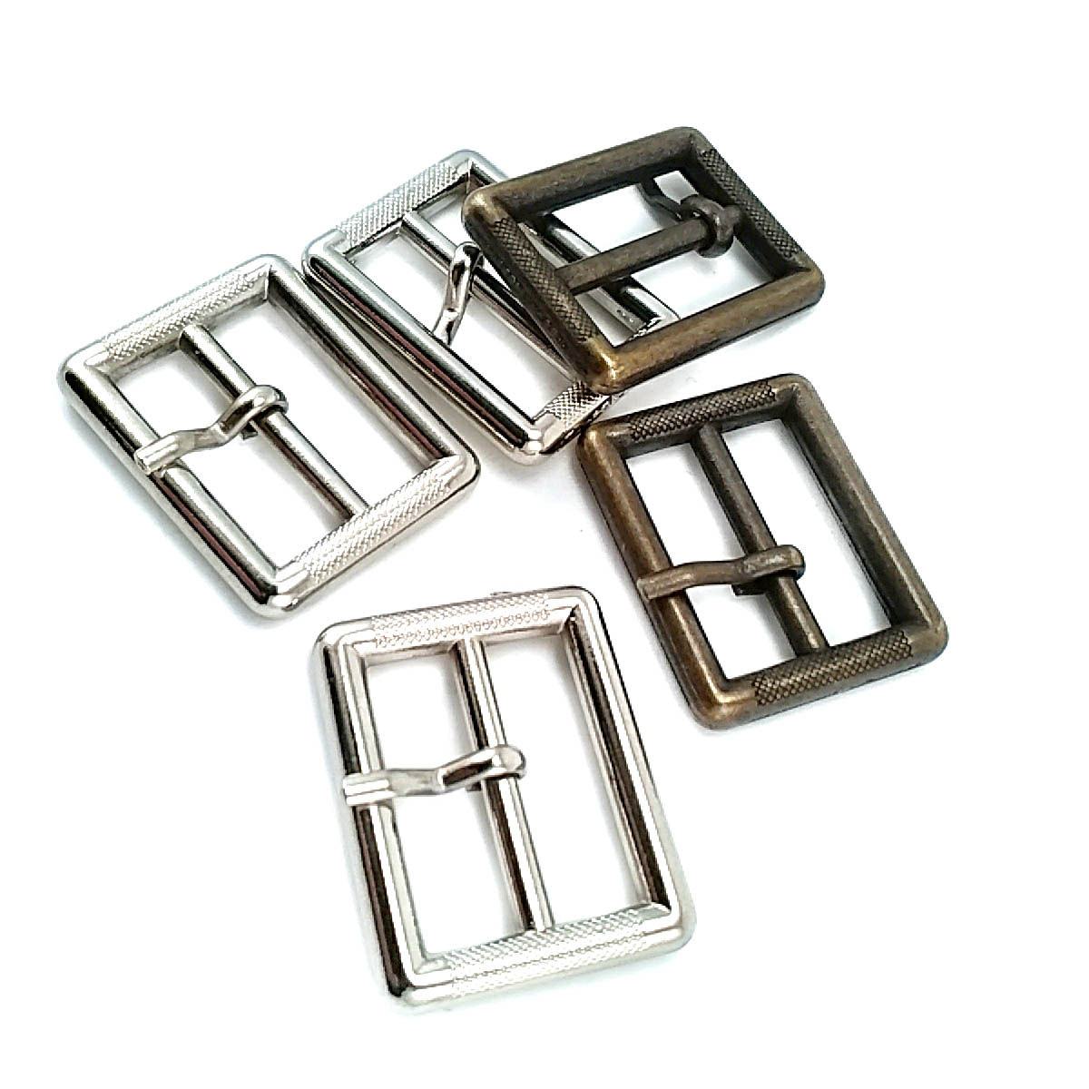 Pin buckle clearance belt